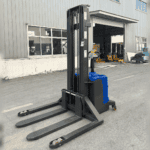 1.5–3 Ton Stand-On Electric Pallet Stacker Series thumbnail 5