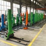 Apilador totalmente eléctrico con carga automática de 700 a 1500 kg miniatura 8