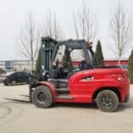 7-Ton Electric Forklift thumbnail 4